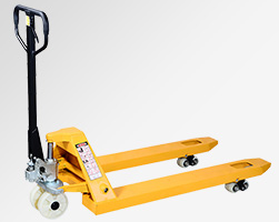 家具廠車(chē)間物料搬運(yùn)手動(dòng)叉車(chē)的安全高效應(yīng)用